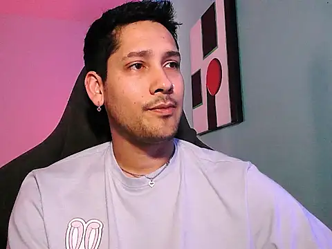 Abruptoinusual online show from November 13, 2025, 6:07 pm