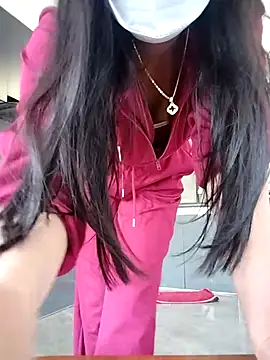   Anna    online show from November 30, 2025, 4:16 am