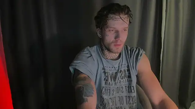 Huntall77 online show from December 2, 2025, 3:51 pm