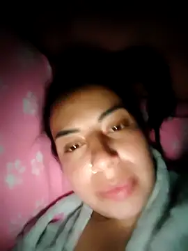 nicelover00444 online show from November 12, 2025, 6:36 am