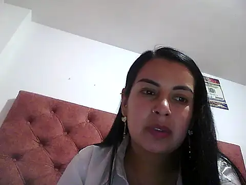 nicelover00444 online show from November 14, 2025, 1:48 am