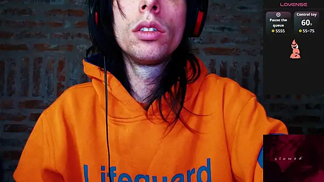 CaramelToy online show from January 11, 2026, 8:58 pm