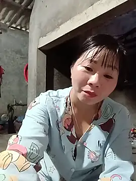 Snapshot of vangkt-cute chatting on May 11, 2026, 8:53 am vangkt-cute online show from May 11, 2026, 8:53 am