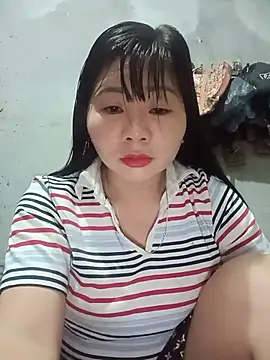 Snapshot of vangkt-cute chatting on May 11, 2026, 6:38 pm vangkt-cute online show from May 11, 2026, 6:38 pm