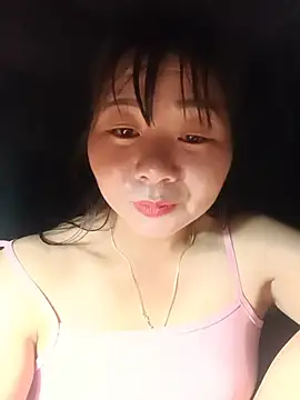 Snapshot of vangkt-cute chatting on May 22, 2026, 7:08 pm vangkt-cute online show from May 22, 2026, 7:08 pm