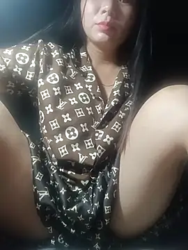 Snapshot of vangkt-cute chatting on May 24, 2026, 5:40 pm vangkt-cute online show from May 24, 2026, 5:40 pm