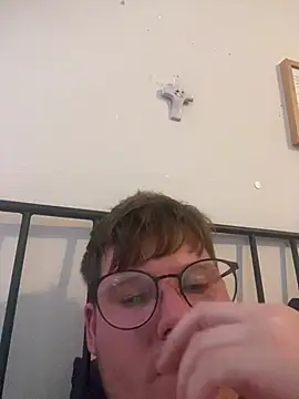 Xxxjohn24 online show from August 3, 2026, 4:55 pm