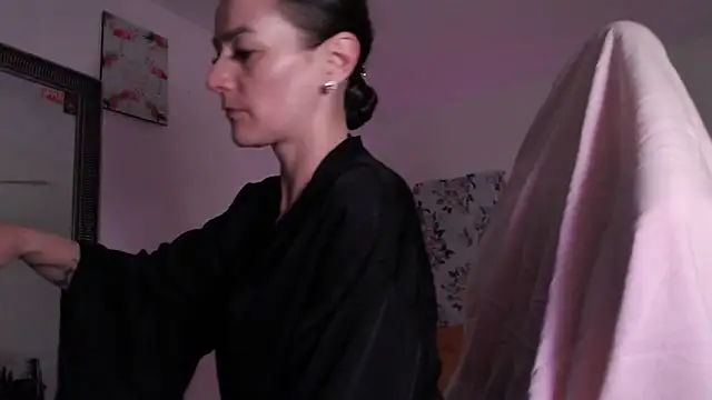 MissyDior8 online show from April 3, 2026, 10:13 am