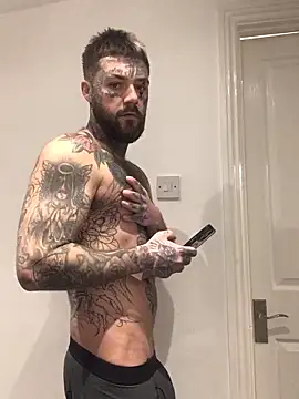 magicmichaell online show from November 26, 2025, 7:31 am