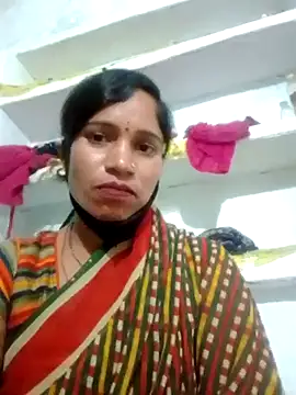 DESIIDIVA online show from November 21, 2025, 3:11 pm