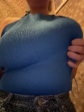 Marisaaasss online show from November 11, 2025, 12:05 pm