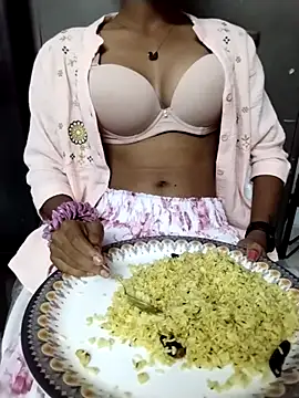 Snapshot of Rani__telugu chatting on November 17, 2025, 4:46 pm Rani telugu online show from November 17, 2025, 4:46 pm