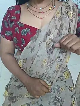 Snapshot of Rani__telugu chatting on November 28, 2025, 4:20 pm Rani telugu online show from November 28, 2025, 4:20 pm