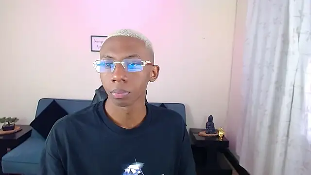 Miilo18 online show from January 6, 2026, 8:12 pm