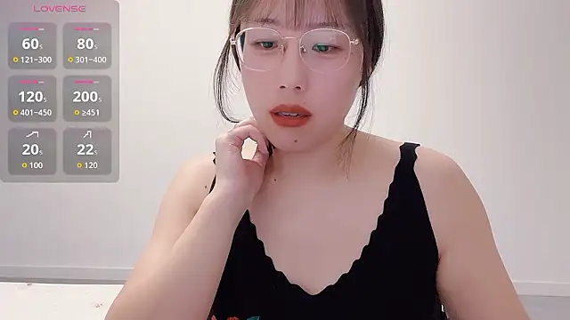 suisui322 online show from January 10, 2026, 2:08 pm