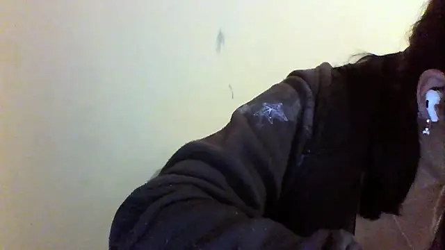 Vitalina282128 online show from January 13, 2026, 8:41 am