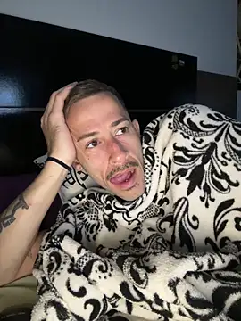 Lucasjandre online show from April 2, 2026, 6:55 am