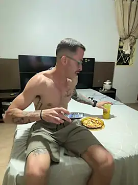 Lucasjandre online show from April 7, 2026, 9:59 pm