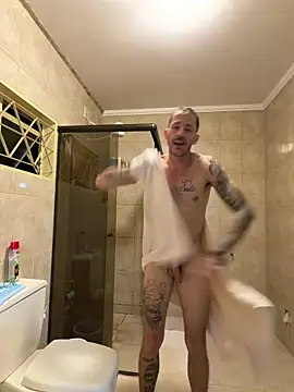 Lucasjandre online show from April 28, 2026, 2:27 am