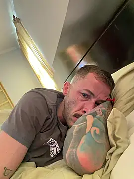 Lucasjandre online show from August 1, 2026, 11:53 am