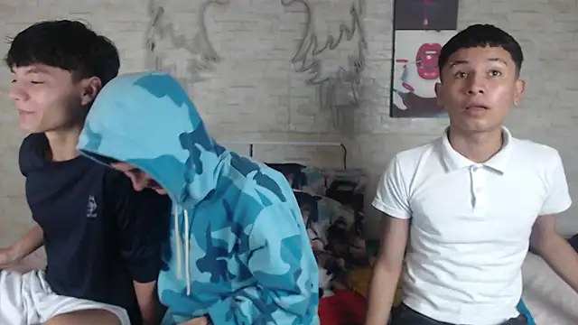 axel milo kairo and noa online show from December 3, 2025, 9:13 pm