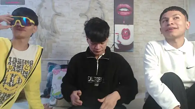 axel milo kairo and noa online show from January 12, 2026, 10:20 am