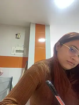 Snapshot of amatista_katzenn chatting on March 18, 2026, 6:11 pm amatista katzenn online show from March 18, 2026, 6:11 pm