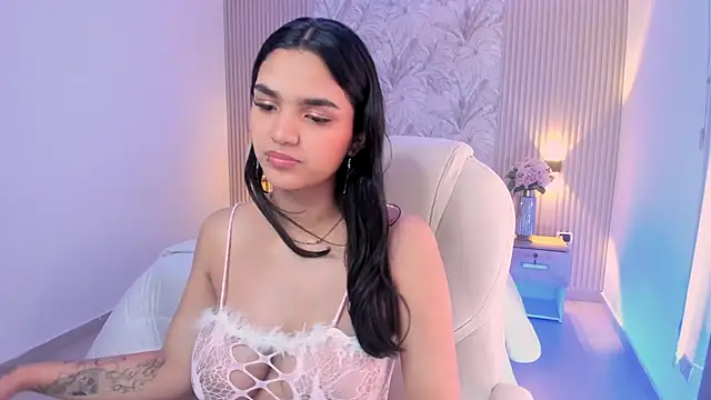 Kim stonee online show from November 26, 2025, 7:26 pm