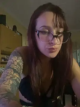 Taurina0105 online show from April 3, 2026, 5:27 am