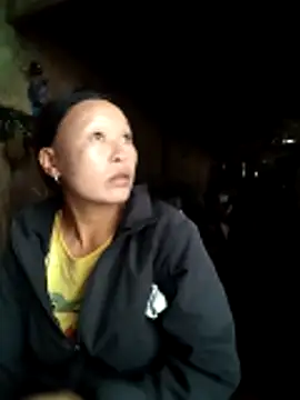 girl-hot2x online show from November 12, 2025, 12:33 am