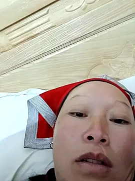 Snapshot of girl-hot2x chatting on February 8, 2026, 2:31 pm girl-hot2x online show from February 8, 2026, 2:31 pm