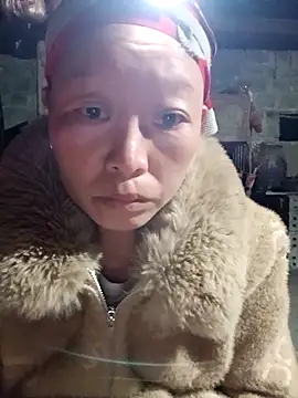 Snapshot of girl-hot2x chatting on February 13, 2026, 11:01 pm girl-hot2x online show from February 13, 2026, 11:01 pm