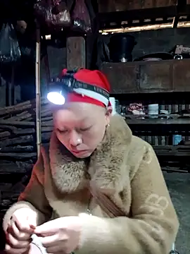 Snapshot of girl-hot2x chatting on February 17, 2026, 1:24 am girl-hot2x online show from February 17, 2026, 1:24 am