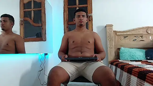 mathews    online show from November 12, 2025, 5:19 am