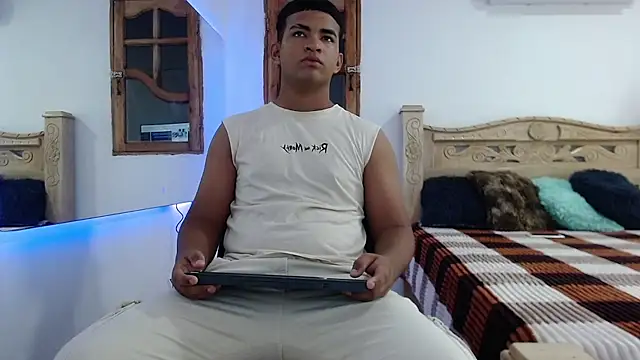 mathews    online show from November 25, 2025, 2:22 am