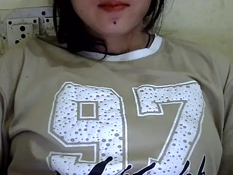 Anika Singh online show from April 9, 2026, 3:06 pm