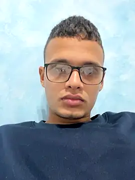 Cooof col online show from November 12, 2025, 1:44 pm