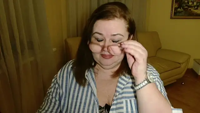 Natali-Gucci online show from December 20, 2025, 8:27 pm