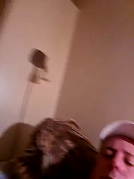 Body1978 M online show from November 12, 2025, 1:06 am