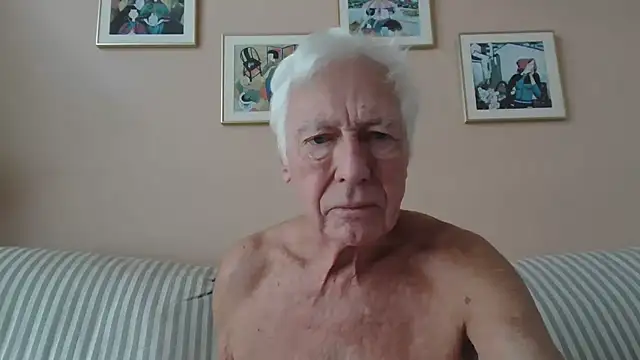 Snapshot of capttp chatting on January 11, 2025, 3:42 pm capttp online show from January 11, 2025, 3:42 pm