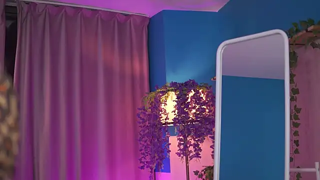 ElyssawetXX online show from April 5, 2026, 6:27 pm