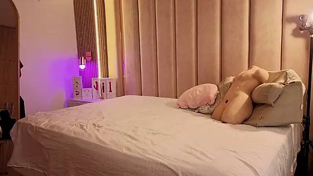 Iamnyxy online show from March 26, 2026, 12:00 pm