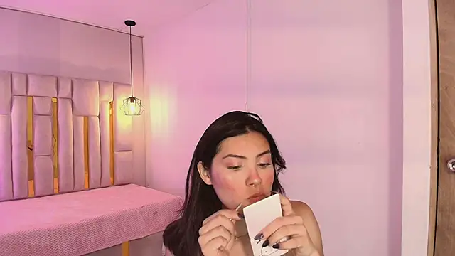 Brandy collinss online show from April 11, 2026, 6:34 pm