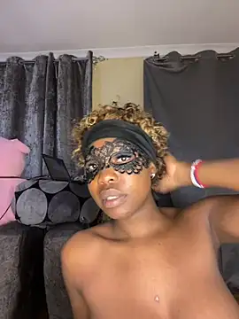 Snapshot of elethu2003 chatting on November 13, 2025, 10:19 pm elethu2003 online show from November 13, 2025, 10:19 pm