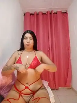 mila roose  online show from November 12, 2025, 4:24 am