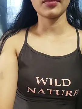 Desire Lu online show from November 13, 2025, 10:47 am