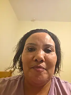 Curvy-Nthabi X online show from November 11, 2025, 7:47 pm