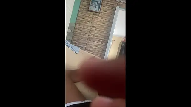 OseuMoren online show from November 12, 2025, 7:46 pm