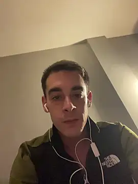 Snapshot of 18k_boss chatting on November 13, 2025, 9:03 pm 18k boss online show from November 13, 2025, 9:03 pm