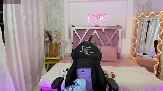 ISABELA TAY online show from February 10, 2026, 11:36 am